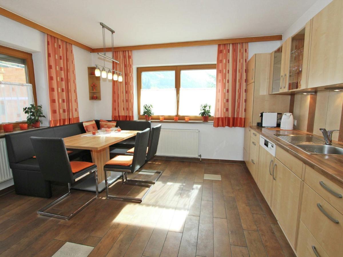 Spacious Apartment In Stumm Tyrol With Balcony Exterior photo